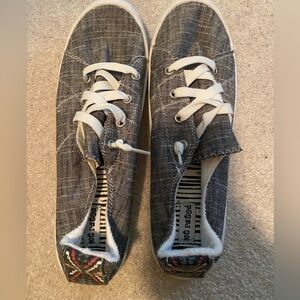 Not Rated Boho Fabric Sneakers. Size 10